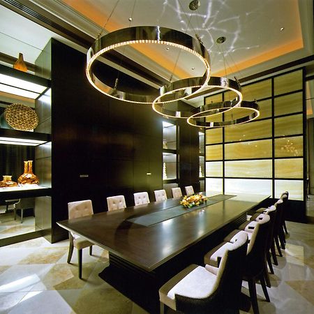 Hotel Doubletree By Hilton Naha Esterno foto