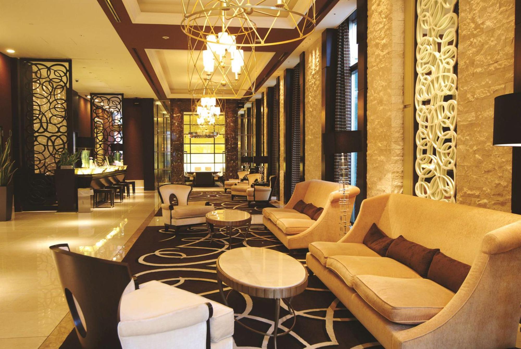 Hotel Doubletree By Hilton Naha Esterno foto