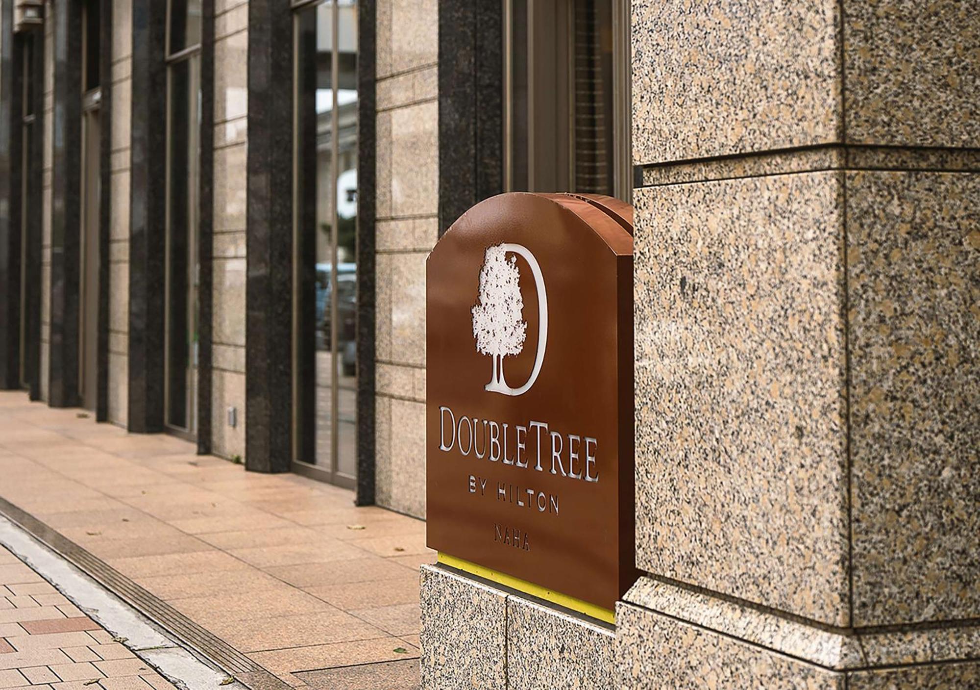 Hotel Doubletree By Hilton Naha Esterno foto