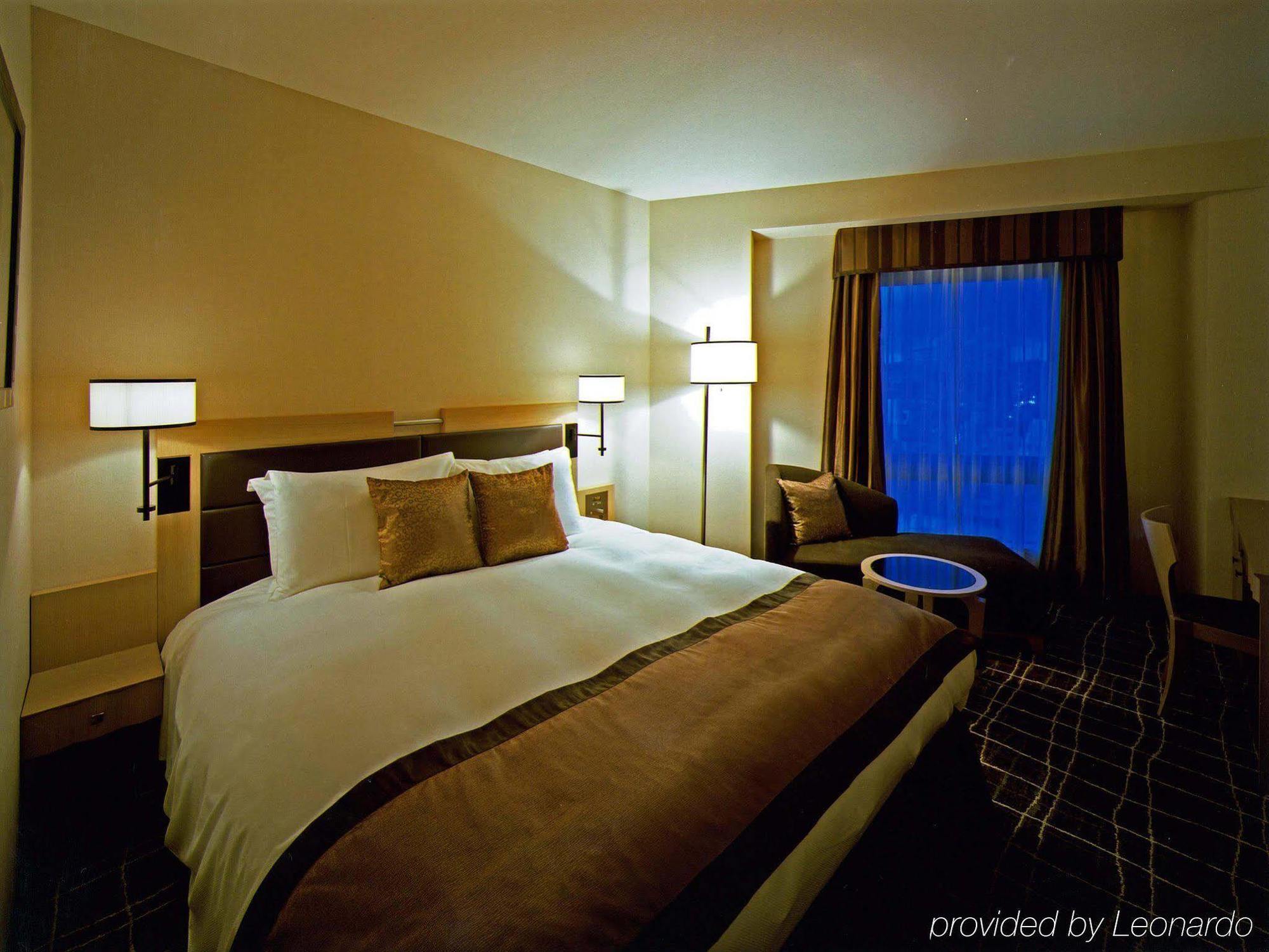 Hotel Doubletree By Hilton Naha Esterno foto