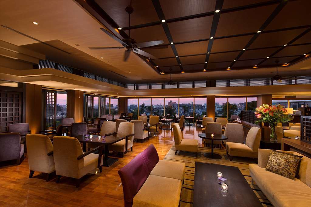 Hotel Doubletree By Hilton Naha Ristorante foto